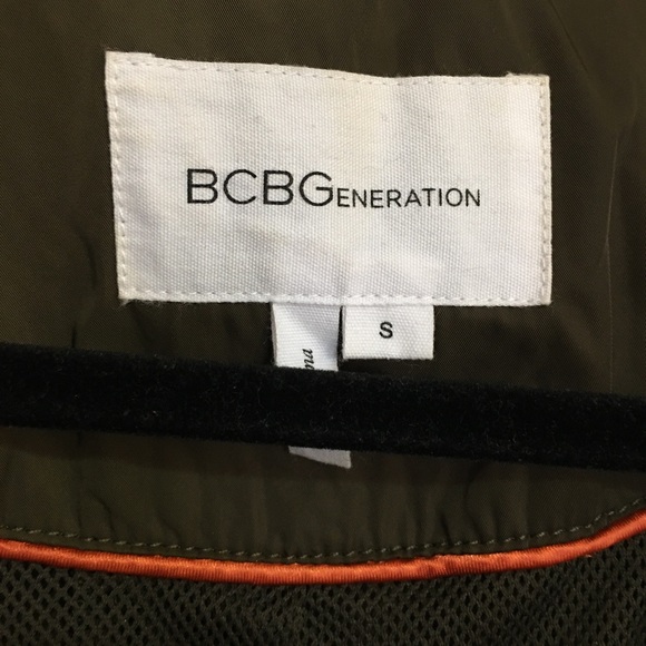 BCBG Green Jacket with orange piping - Picture 8 of 12